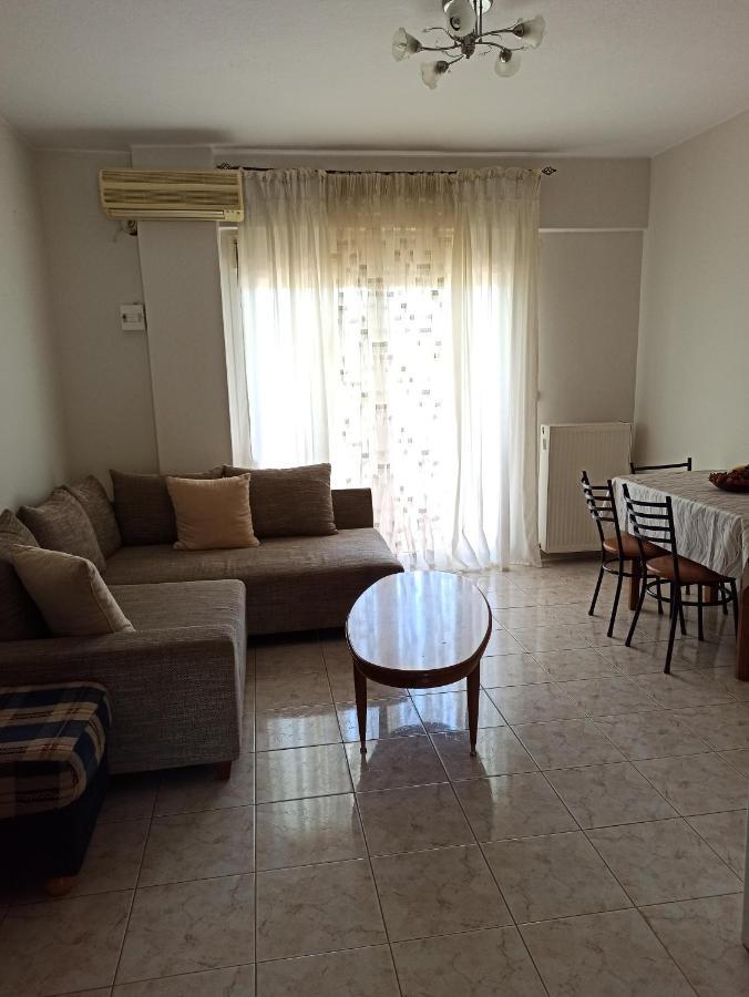 1 Bedroom Apartment In Nea Kallikrateia ภายนอก รูปภาพ