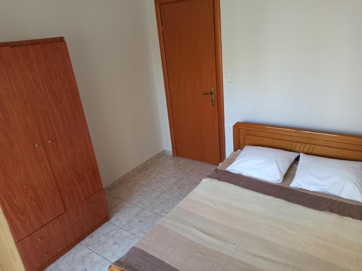1 Bedroom Apartment In Nea Kallikrateia ภายนอก รูปภาพ
